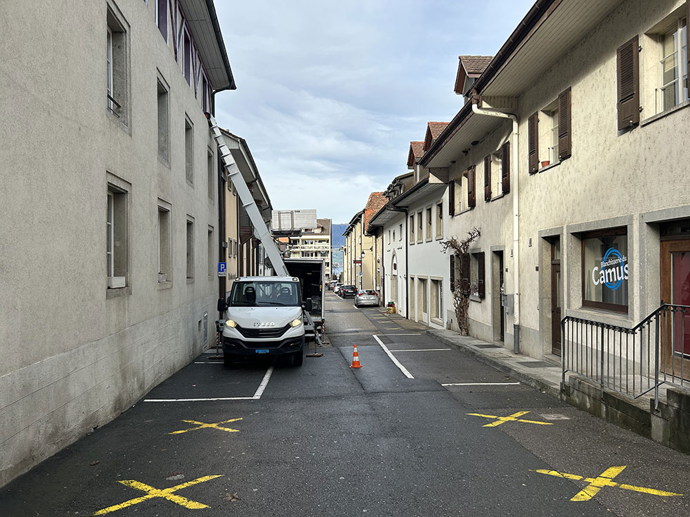 Location d'un monte meuble pour un déménagement Estavayer-le-Lac